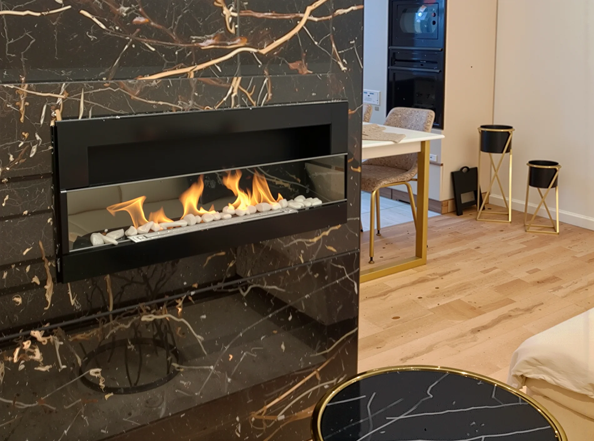 Biokominek wiszący 900x400 Slim z szybą 